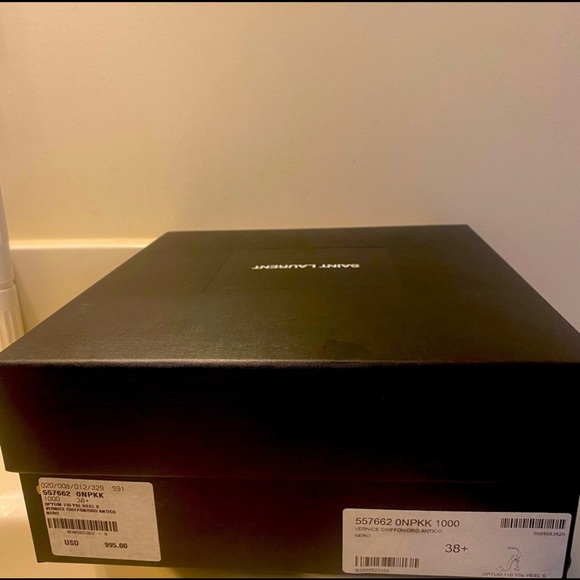 Never Wear Yves Saint Laurent - Picture 3 of 6